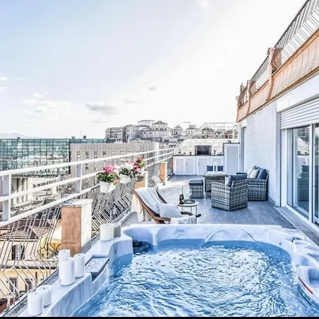 Vatican Luxury Home Jacuzzi Apartman *